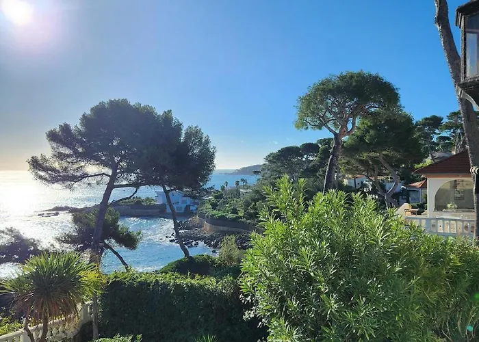 Elegant In Cap D'antibes *