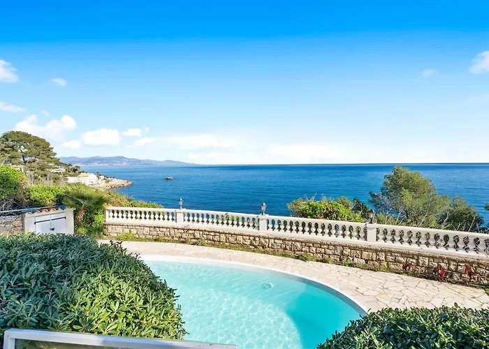 Elegant In Cap D'antibes Апартаменты *